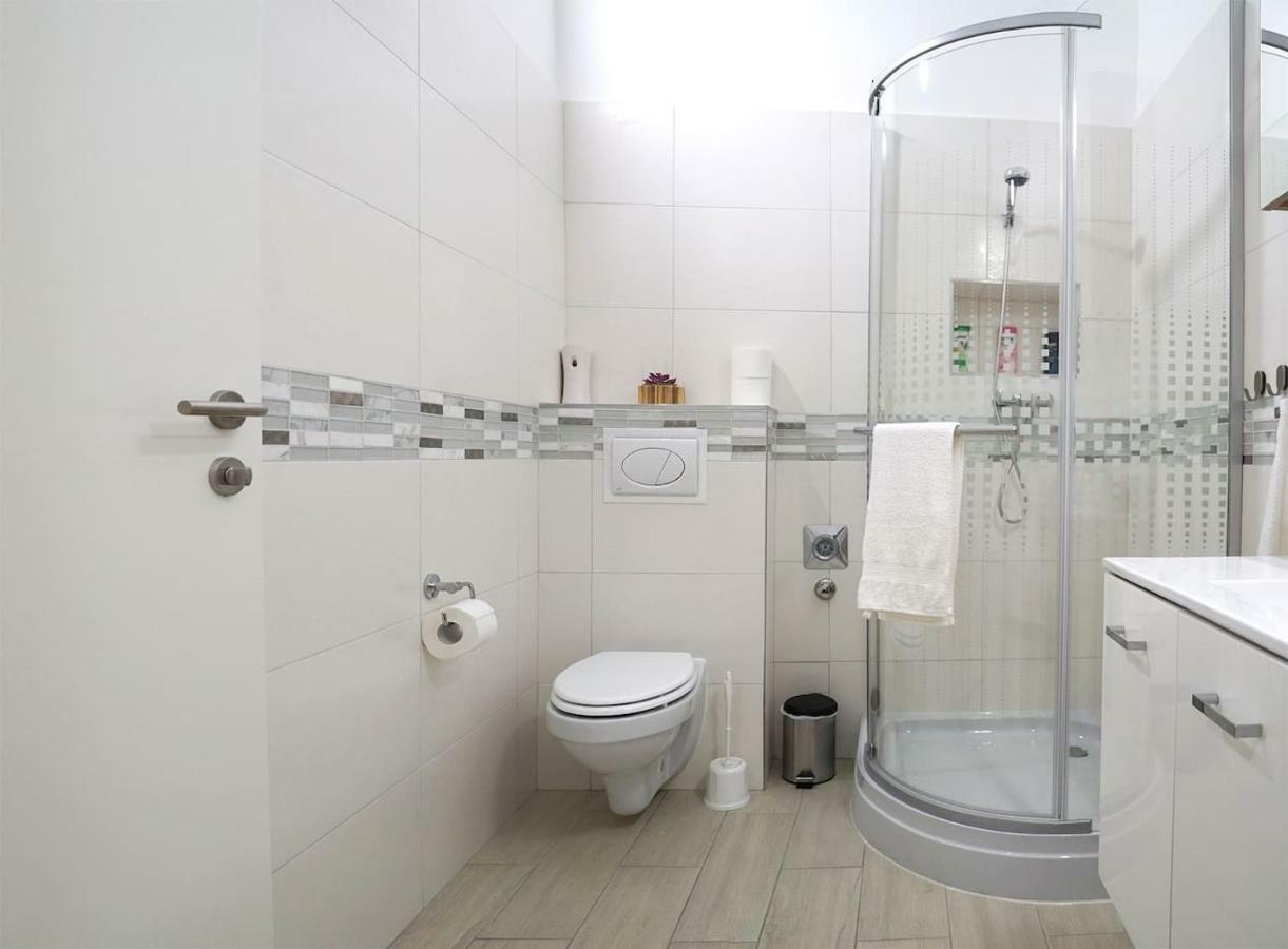 Worosmarty Studio - Budapest Center Apartment ภายนอก รูปภาพ